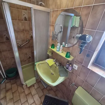 Simone 3* امست